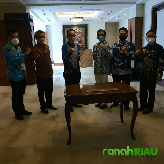 Riau Petroleum dan PHE Siak teken Amandemen Perjanjian pengalihan PI 10% blok Siak